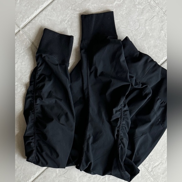 **NEW** ZELLE WOMEN’S DANCE STUDIO PANT (XS) - Picture 3 of 7